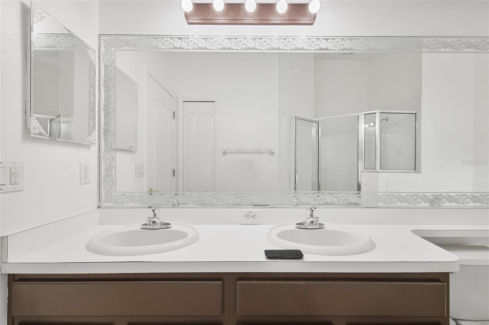 Image 23 of 40 For 10462 Lucaya Drive