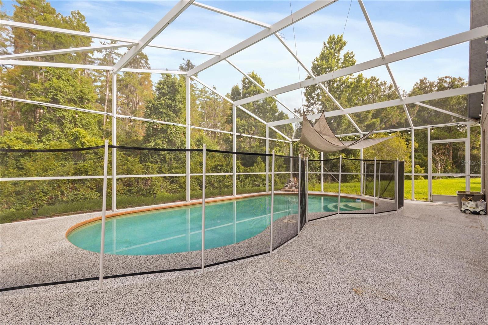 Image 35 of 40 For 10462 Lucaya Drive