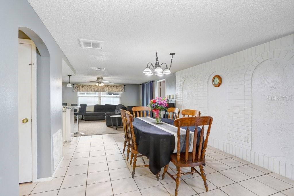 Image 31 of 47 For 2119 Sugarbush Drive
