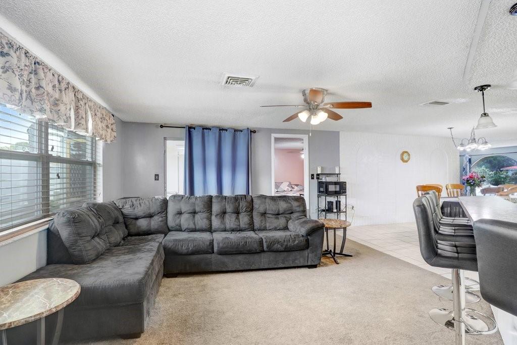 Image 33 of 47 For 2119 Sugarbush Drive