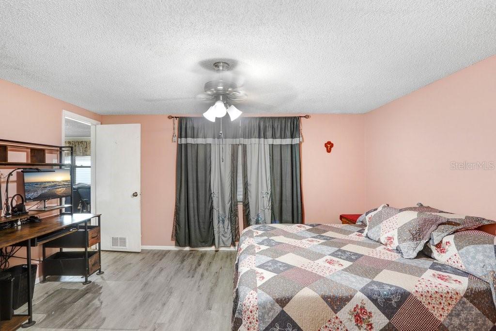 Image 36 of 47 For 2119 Sugarbush Drive
