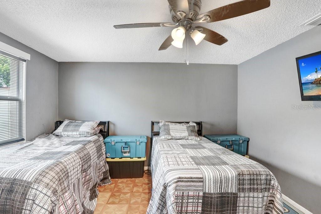 Image 40 of 47 For 2119 Sugarbush Drive