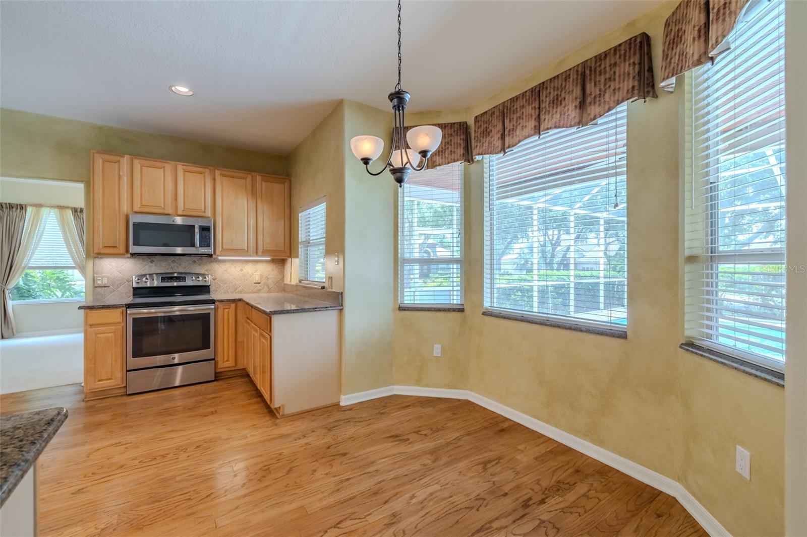 Image 11 of 66 For 5315 Cedarshake Lane