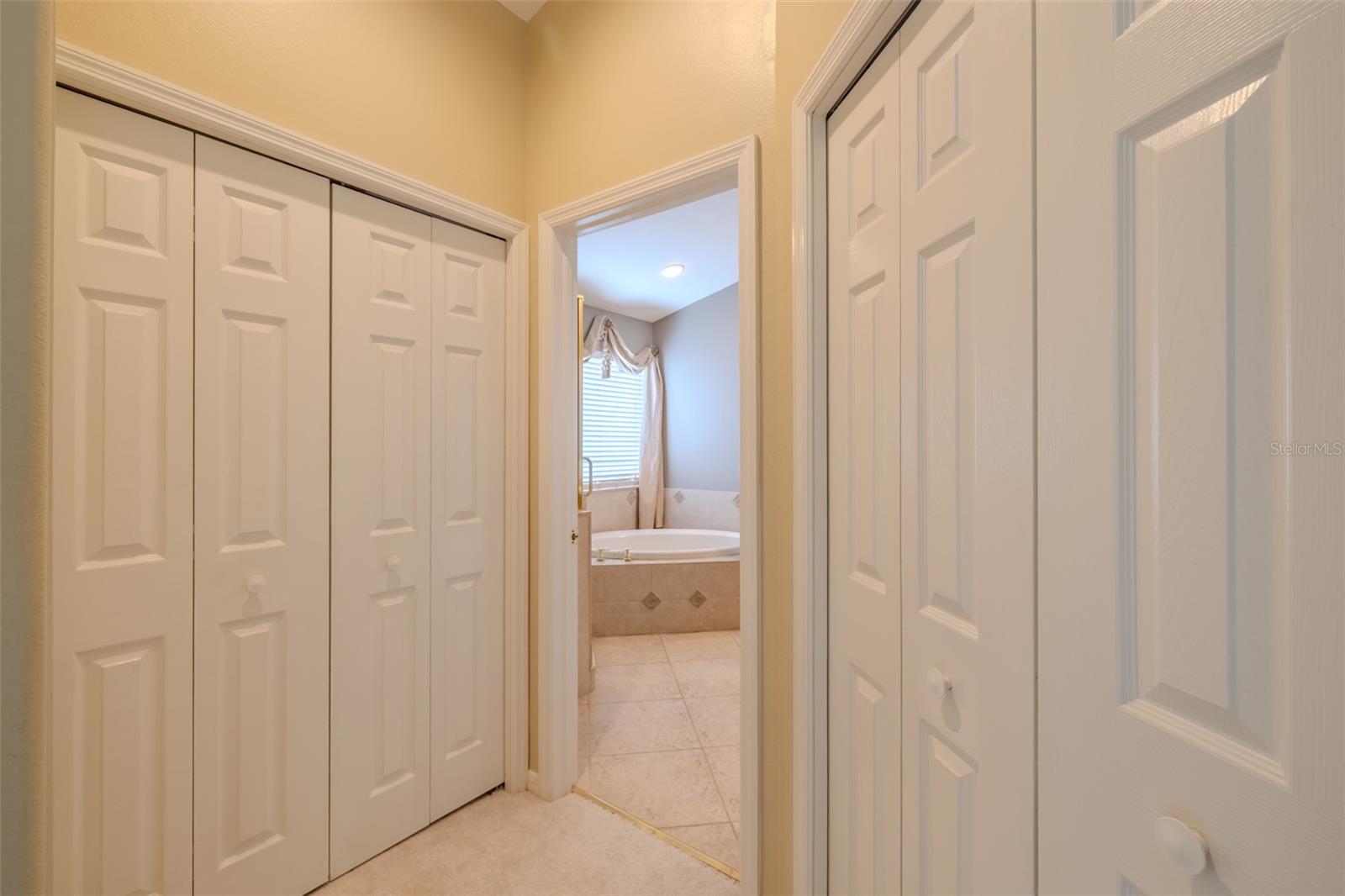 Image 24 of 66 For 5315 Cedarshake Lane