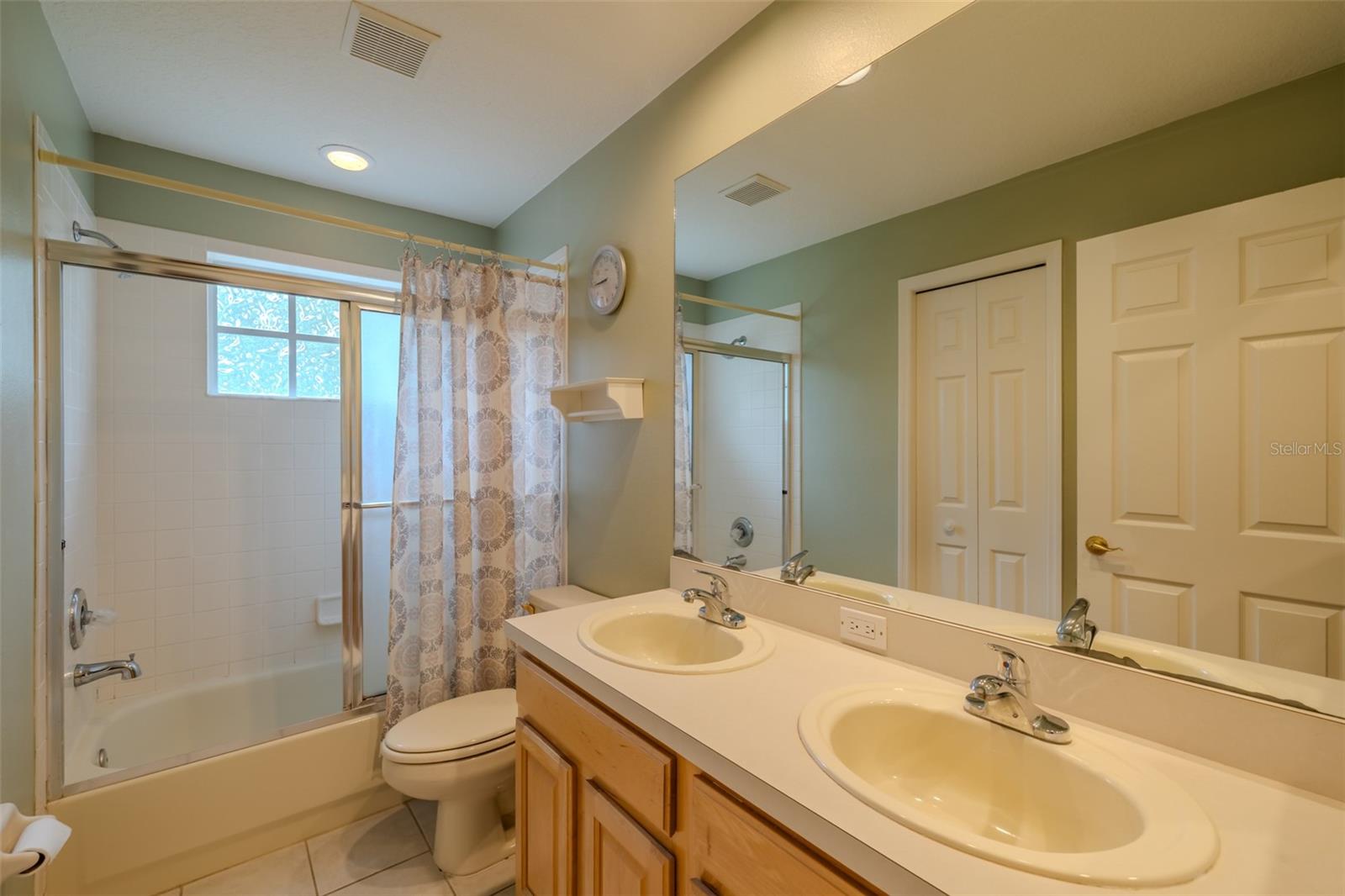 Image 39 of 66 For 5315 Cedarshake Lane