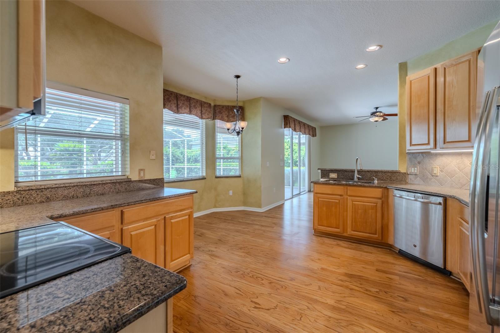 Image 9 of 66 For 5315 Cedarshake Lane