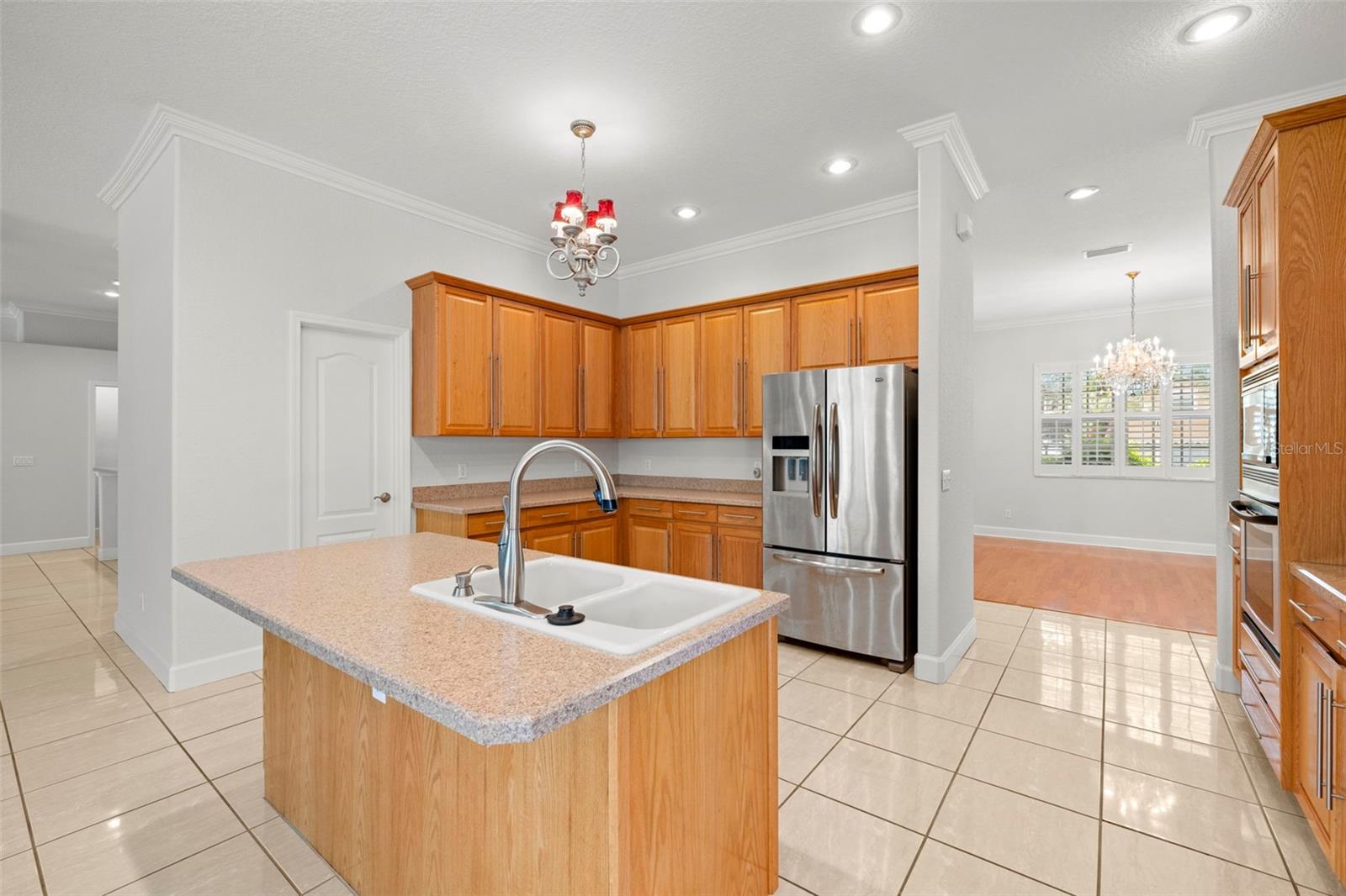 Image 11 of 50 For 3916 Valrico Grove Drive