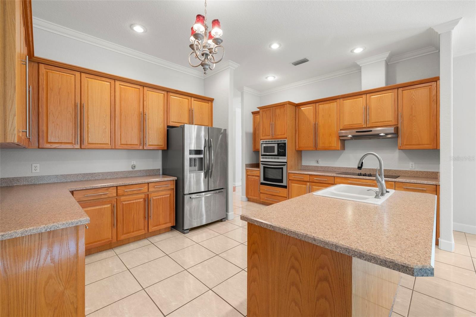 Image 12 of 50 For 3916 Valrico Grove Drive