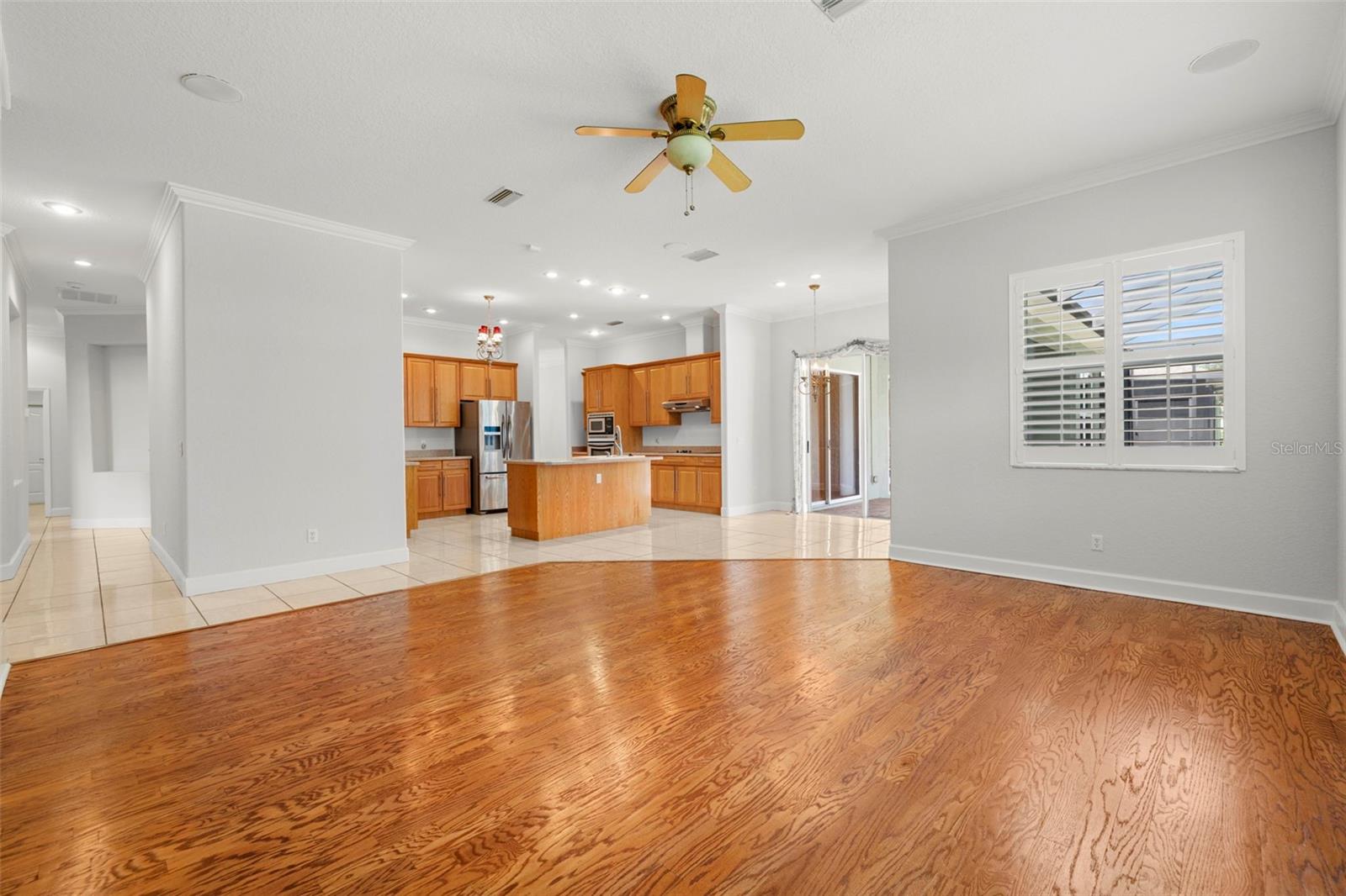 Image 19 of 50 For 3916 Valrico Grove Drive