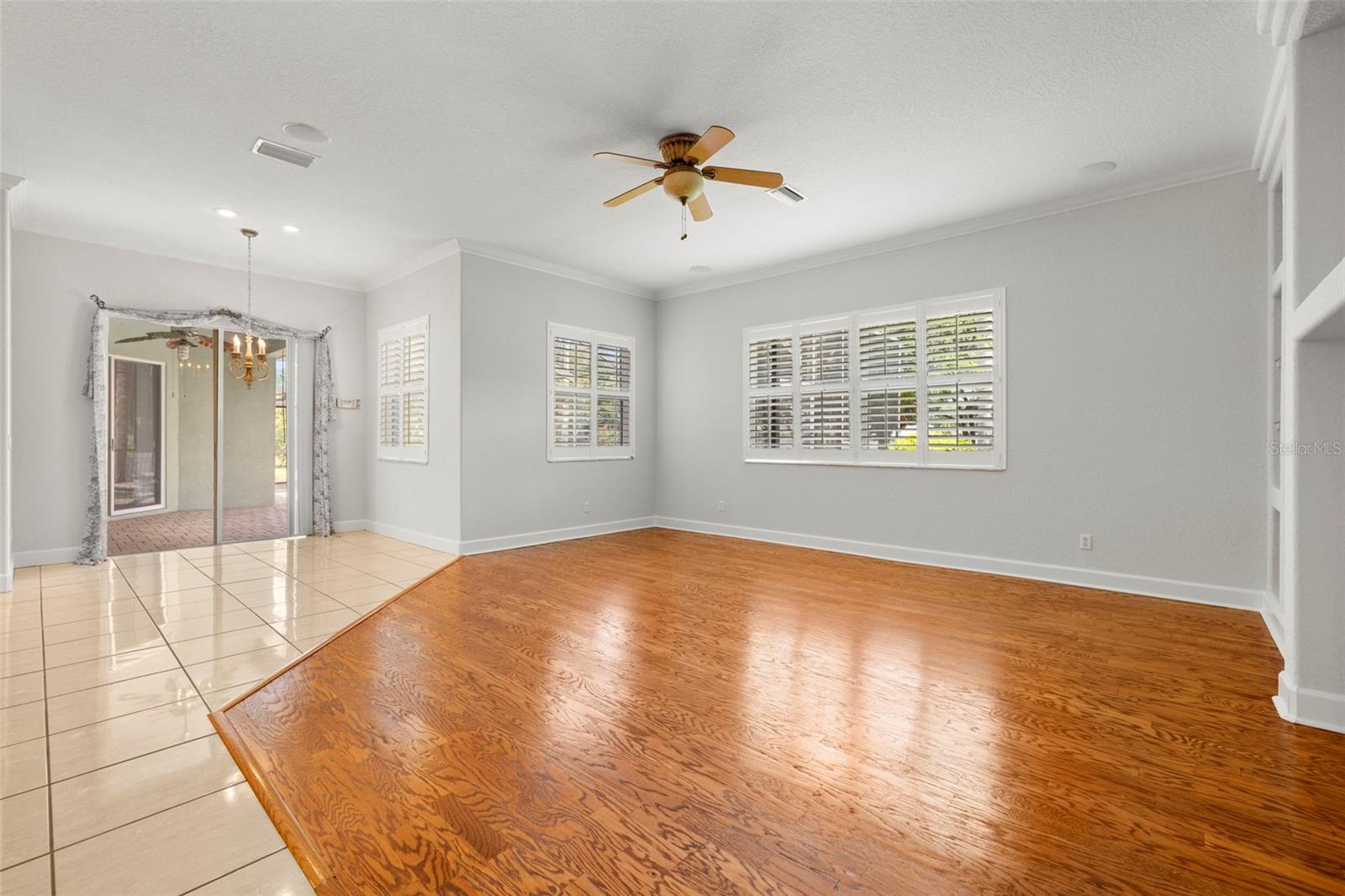 Image 20 of 50 For 3916 Valrico Grove Drive