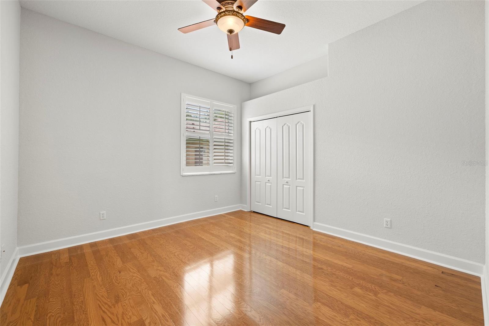 Image 41 of 50 For 3916 Valrico Grove Drive