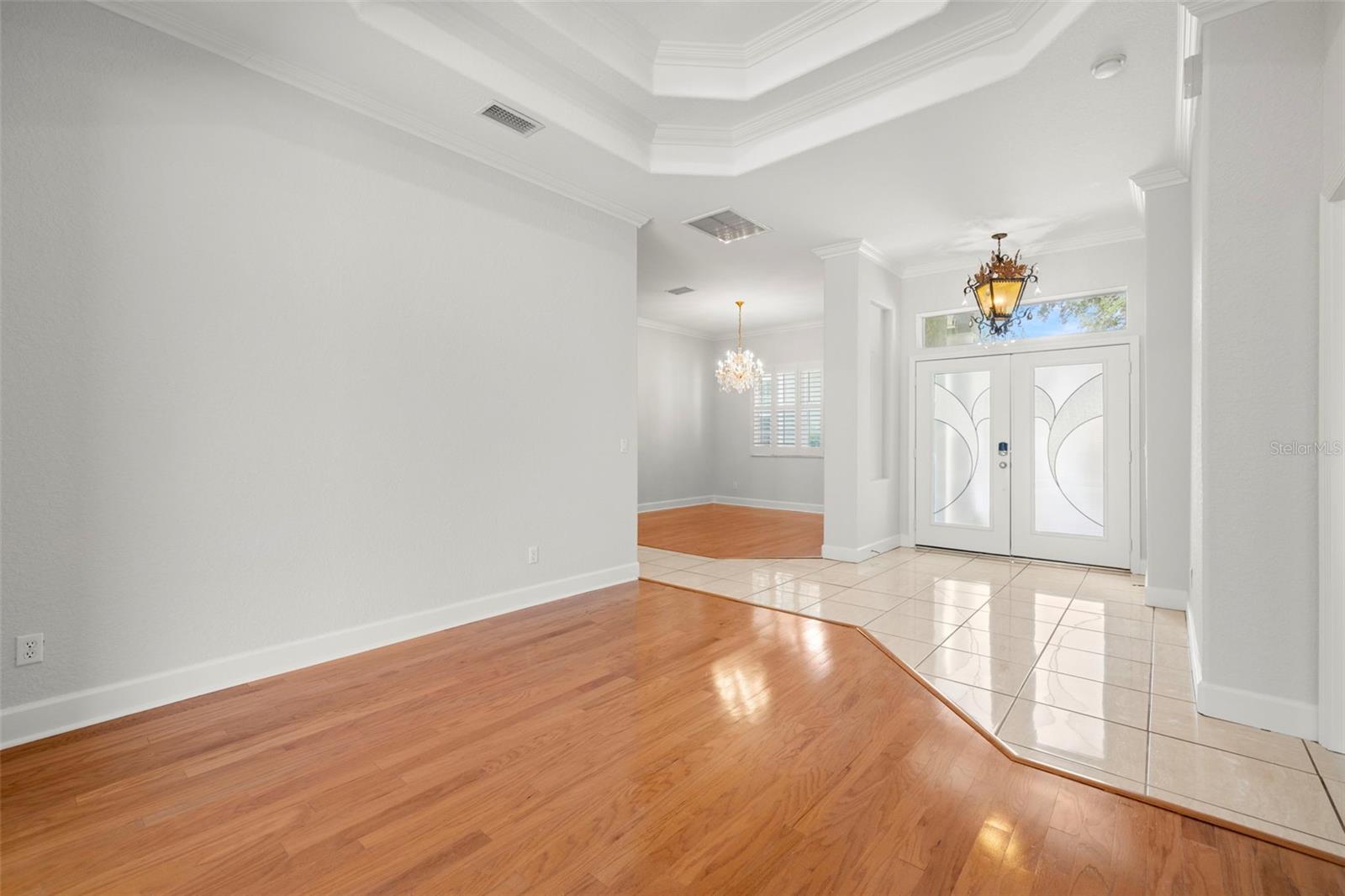 Image 5 of 50 For 3916 Valrico Grove Drive