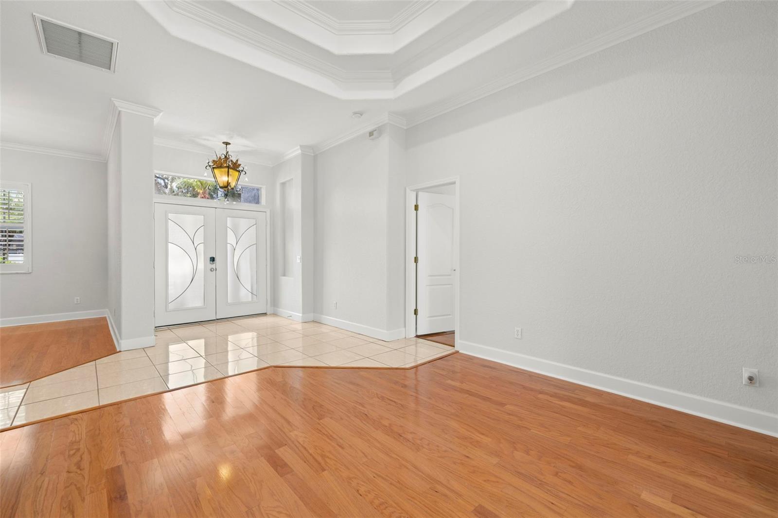Image 6 of 50 For 3916 Valrico Grove Drive