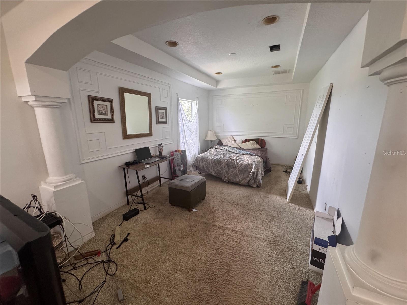 Image 6 of 10 For 16027 Vine Cliff Avenue
