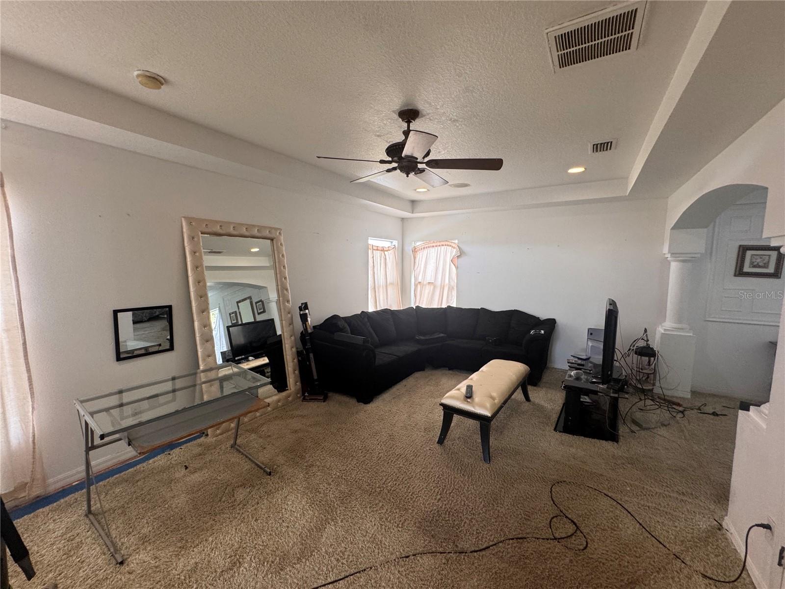 Image 7 of 10 For 16027 Vine Cliff Avenue