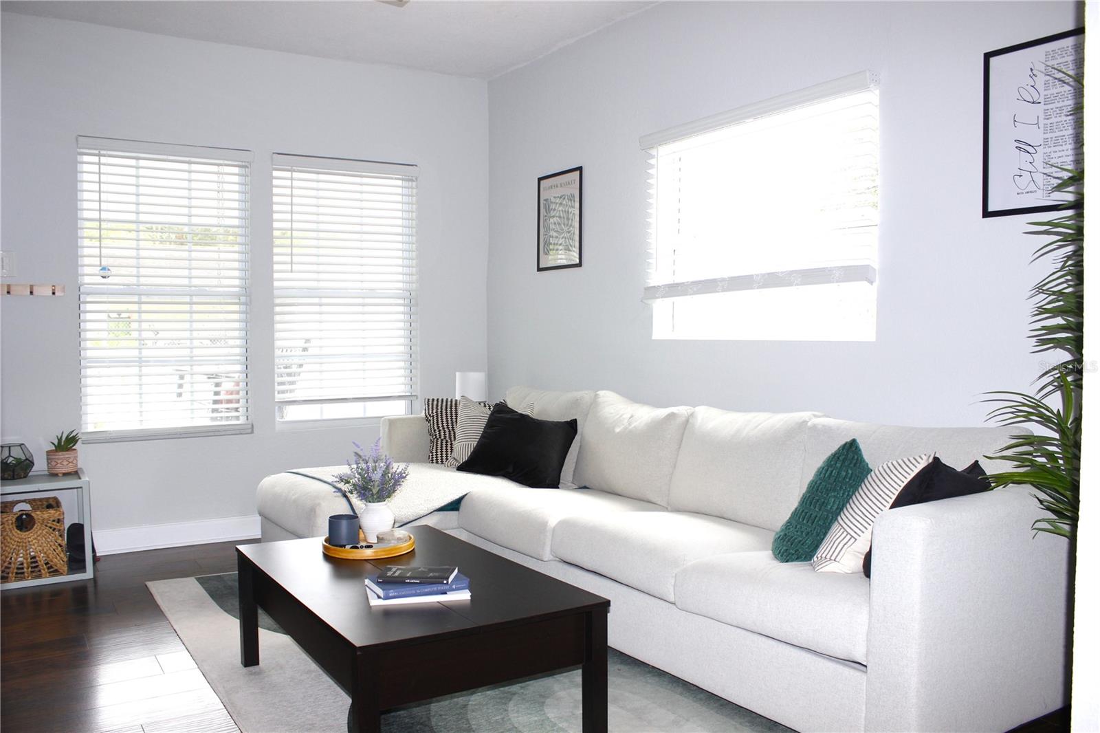 Listing photo id 9 for 1510 Mobile Avenue