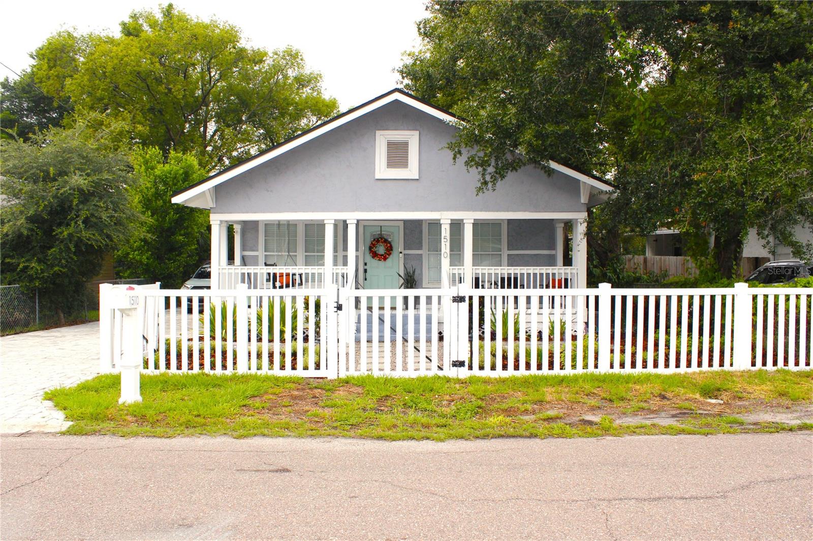 Listing photo id 0 for 1510 Mobile Avenue