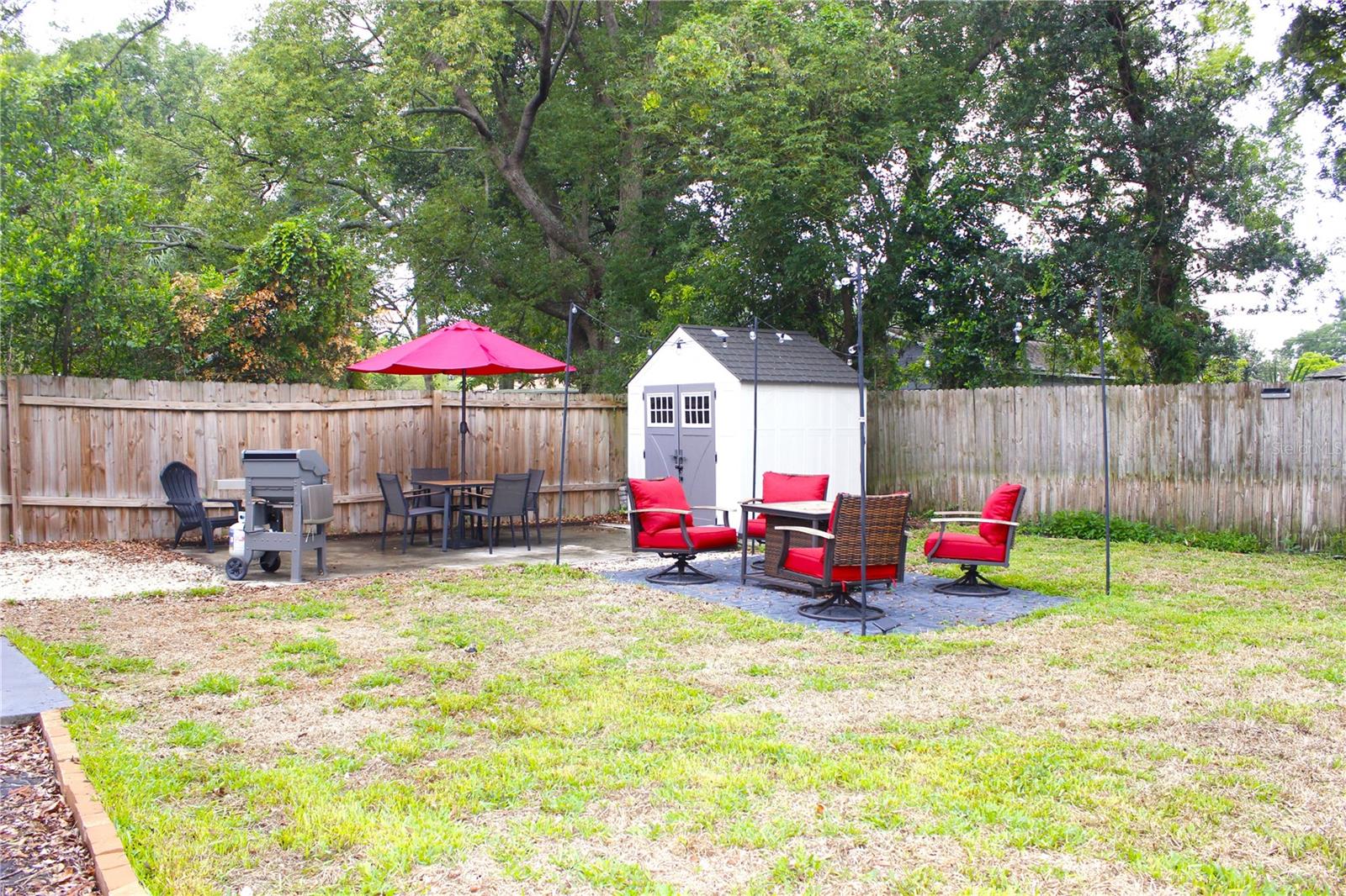 Listing photo id 35 for 1510 Mobile Avenue
