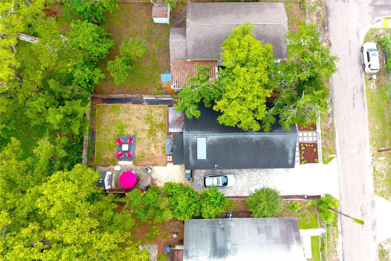 Listing photo id 40 for 1510 Mobile Avenue