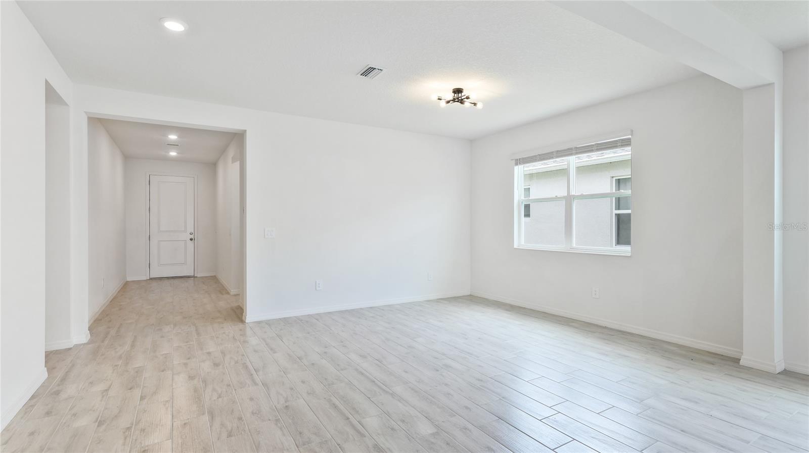 Image 11 of 38 For 14424 59th Circle E