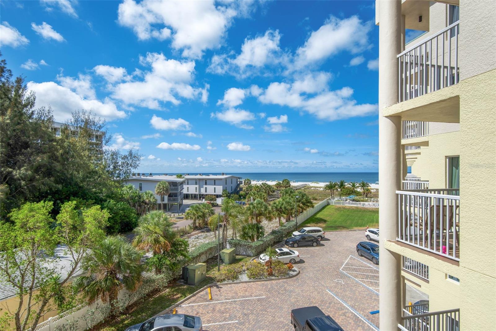 Image 24 of 42 For 12000 Gulf Boulevard 403-s