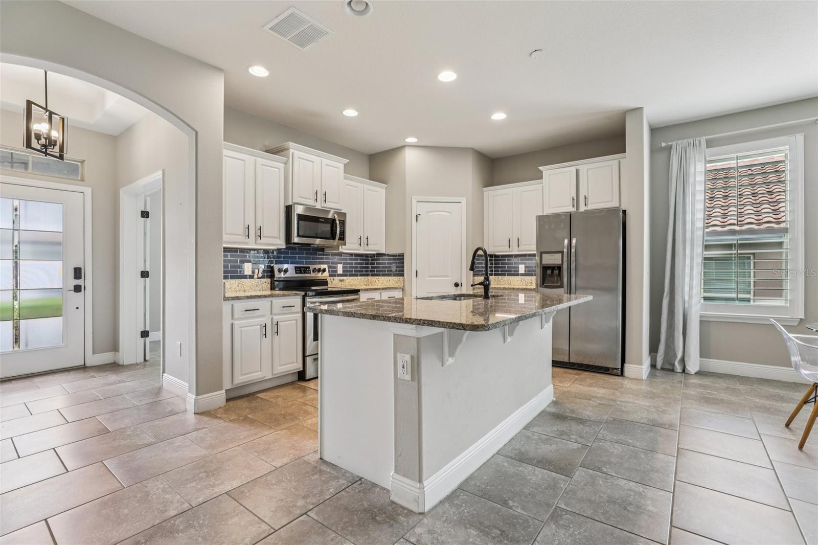 Image 13 of 68 For 4235 Prima Lago Drive