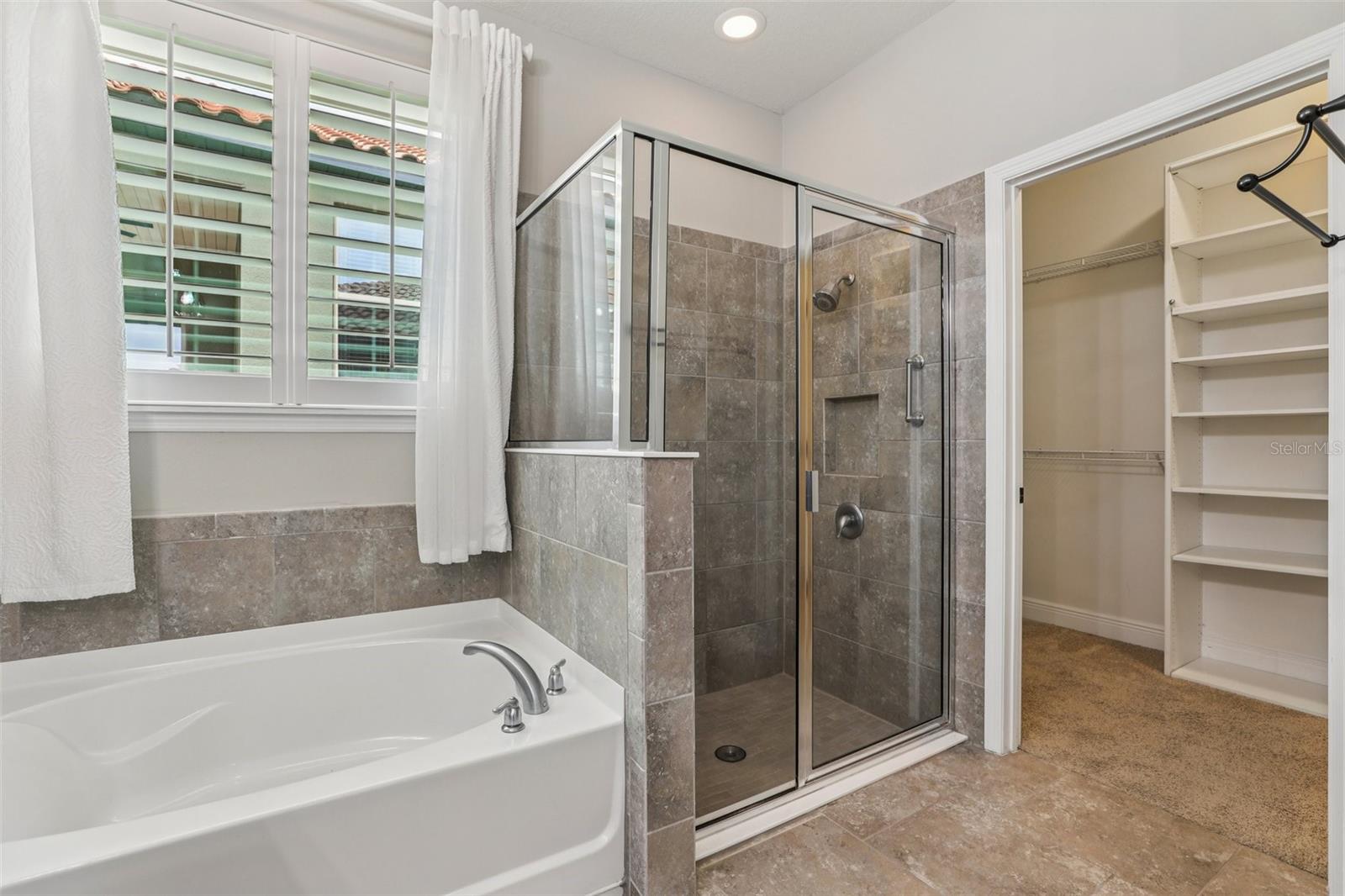Image 18 of 68 For 4235 Prima Lago Drive