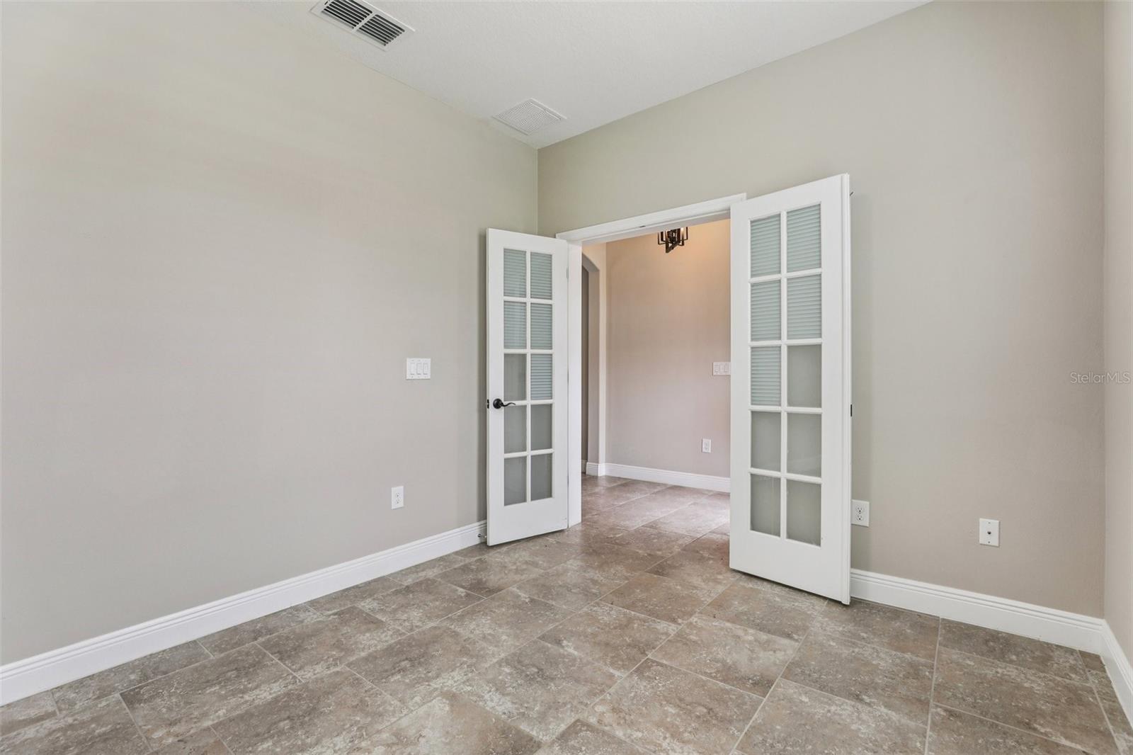 Image 28 of 68 For 4235 Prima Lago Drive