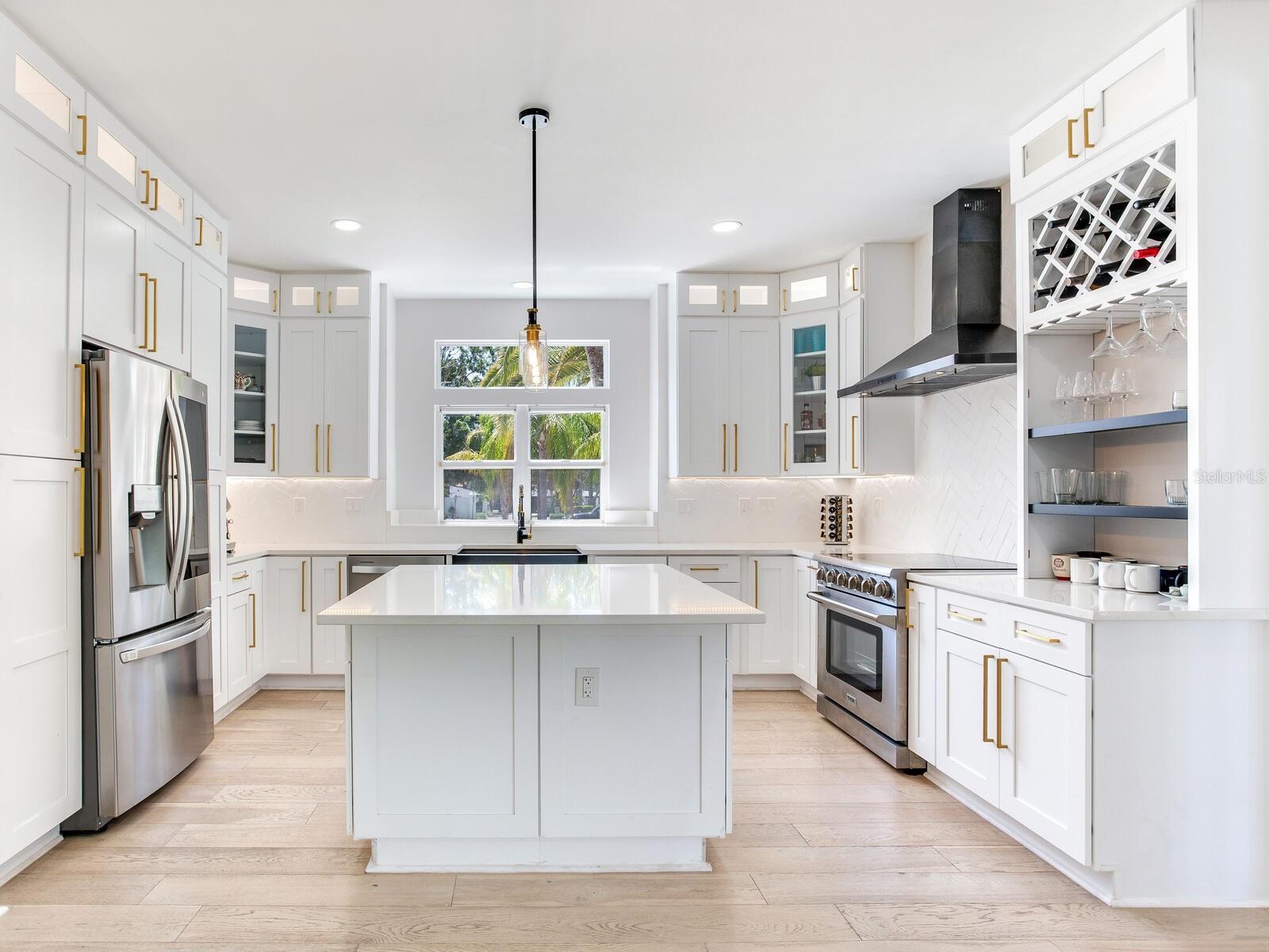Image 17 of 39 For 4702 Heron Lane