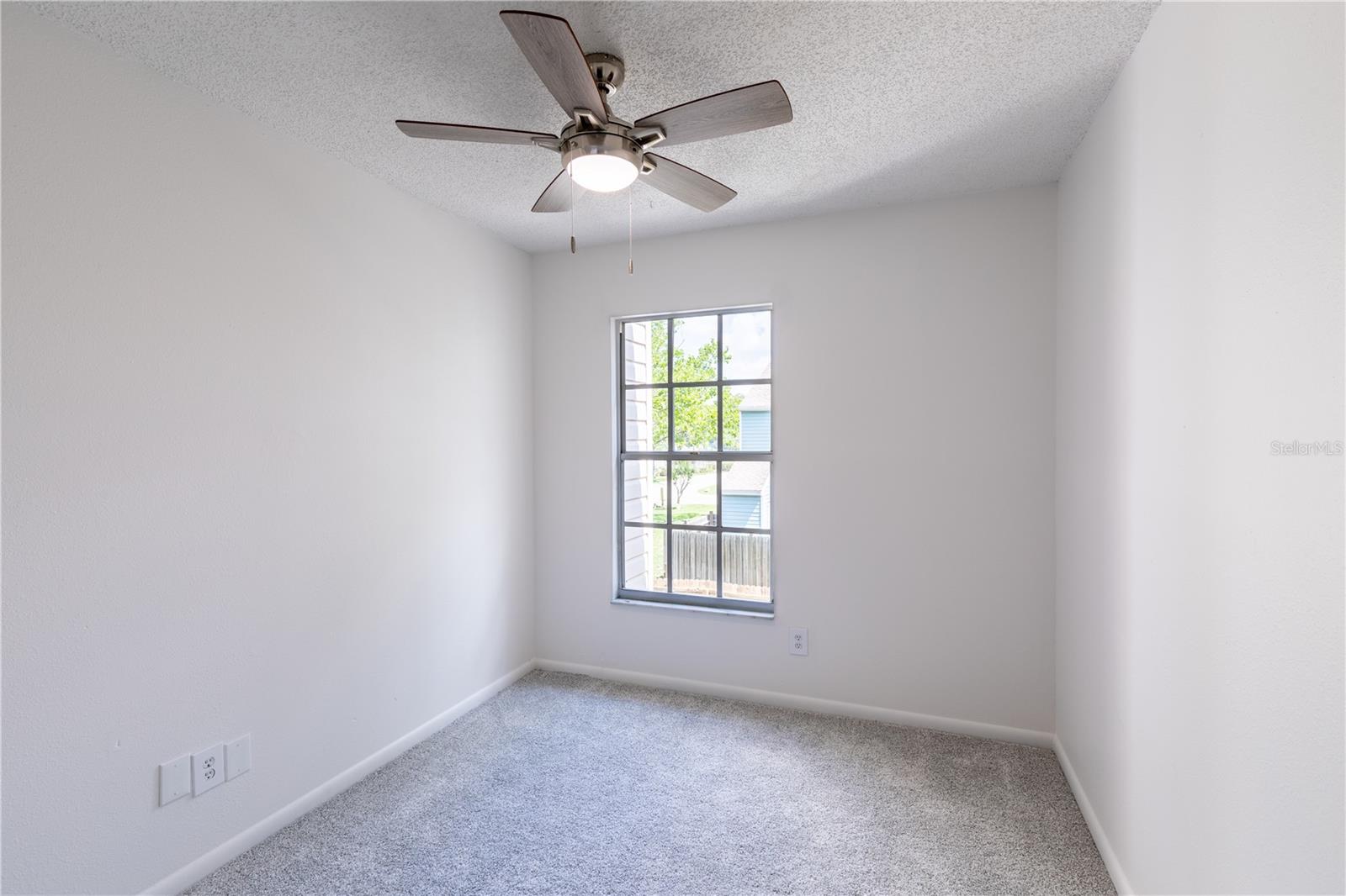 Image 13 of 36 For 16175 Rambling Vine Drive E