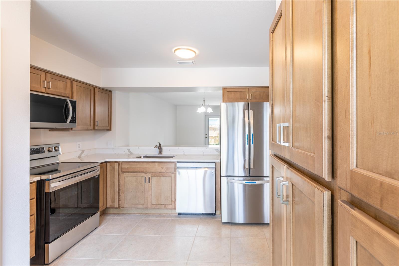 Image 3 of 36 For 16175 Rambling Vine Drive E