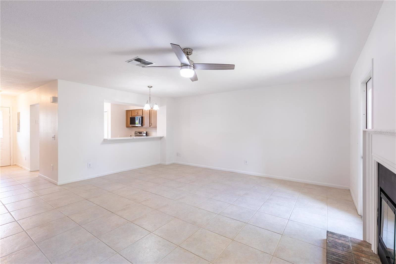 Image 9 of 36 For 16175 Rambling Vine Drive E