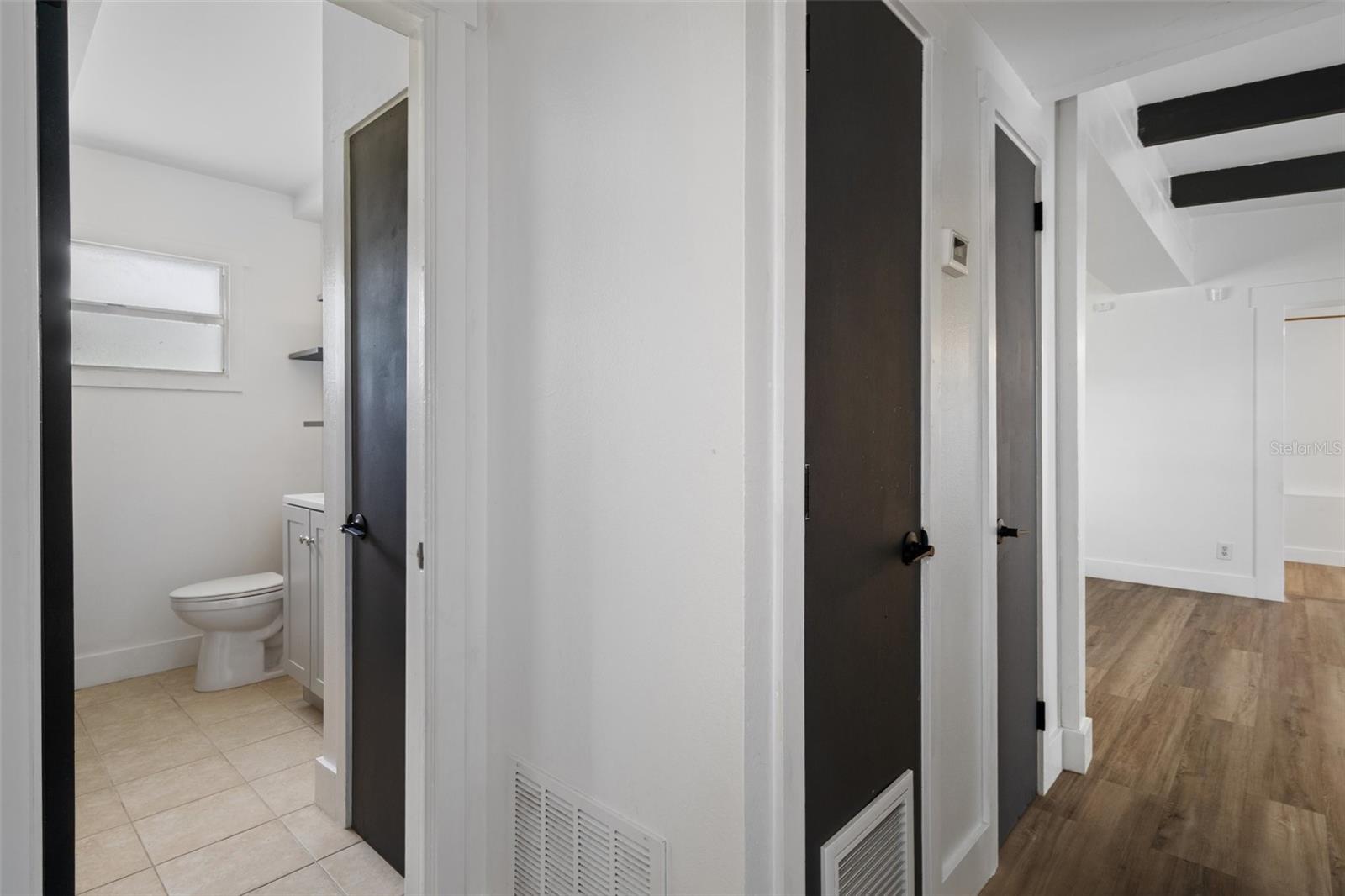 Image 18 of 48 For 1707 Windsor Way
