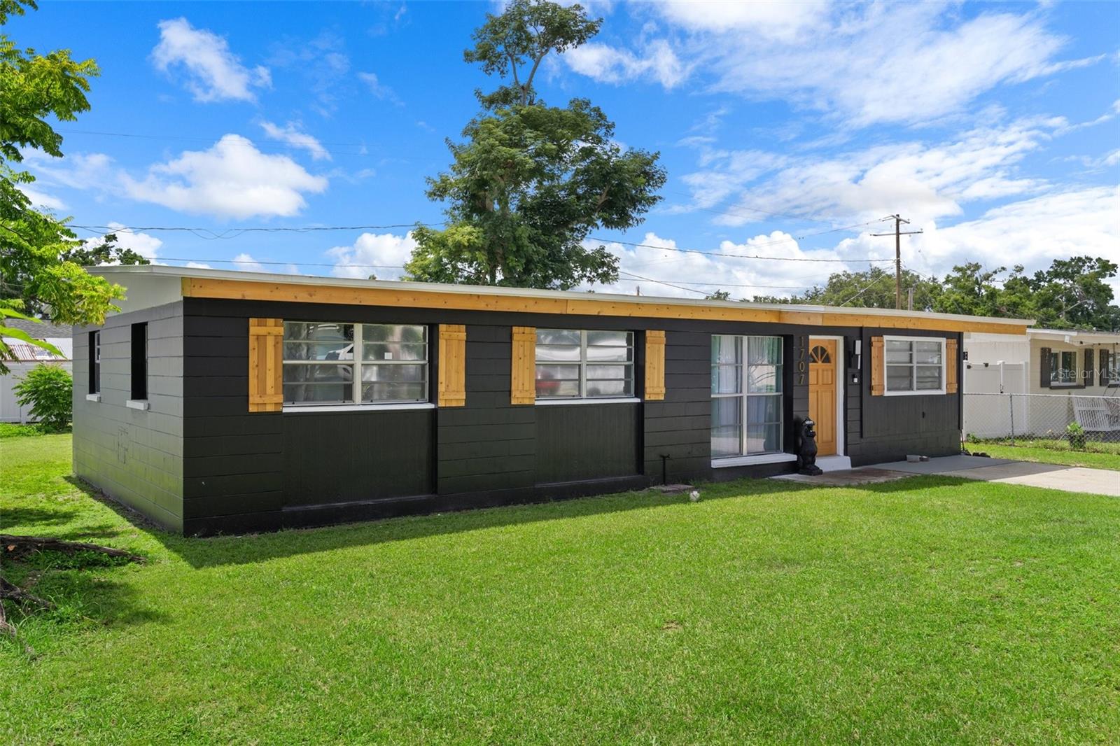 Image 2 of 48 For 1707 Windsor Way