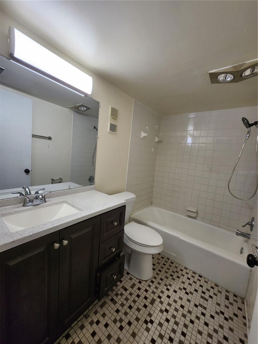 Image 4 of 6 For 3301 58th Avenue S 611