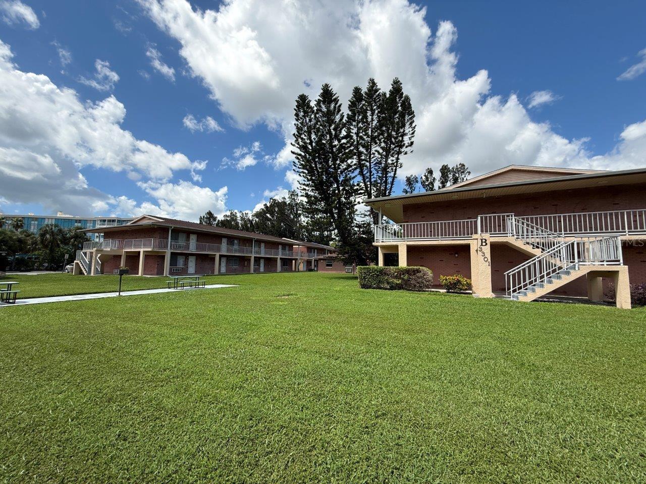 Image 18 of 22 For 3301 58th Avenue S 508