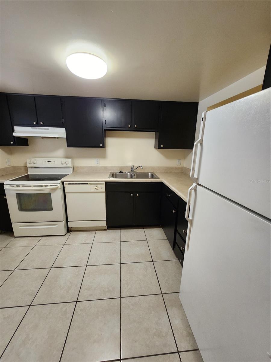 Image 3 of 12 For 3301 58th Avenue S 508