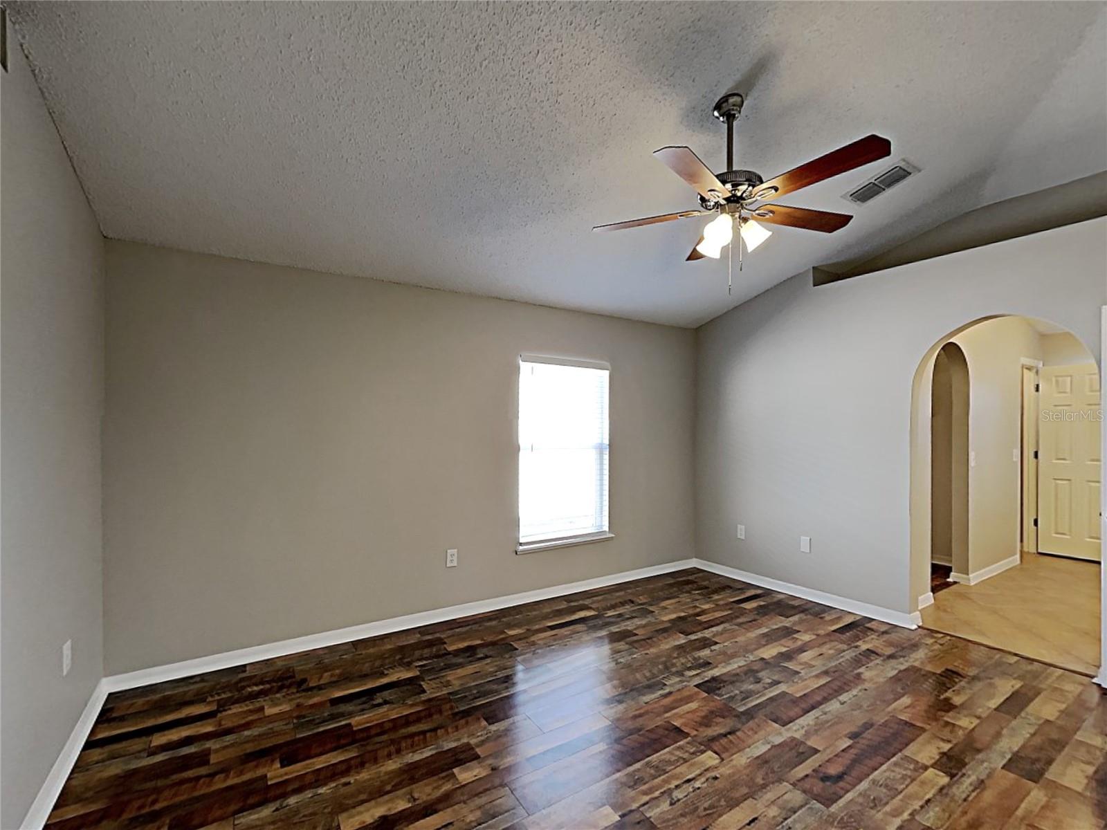 Image 10 of 19 For 13034 Waterbourne Drive