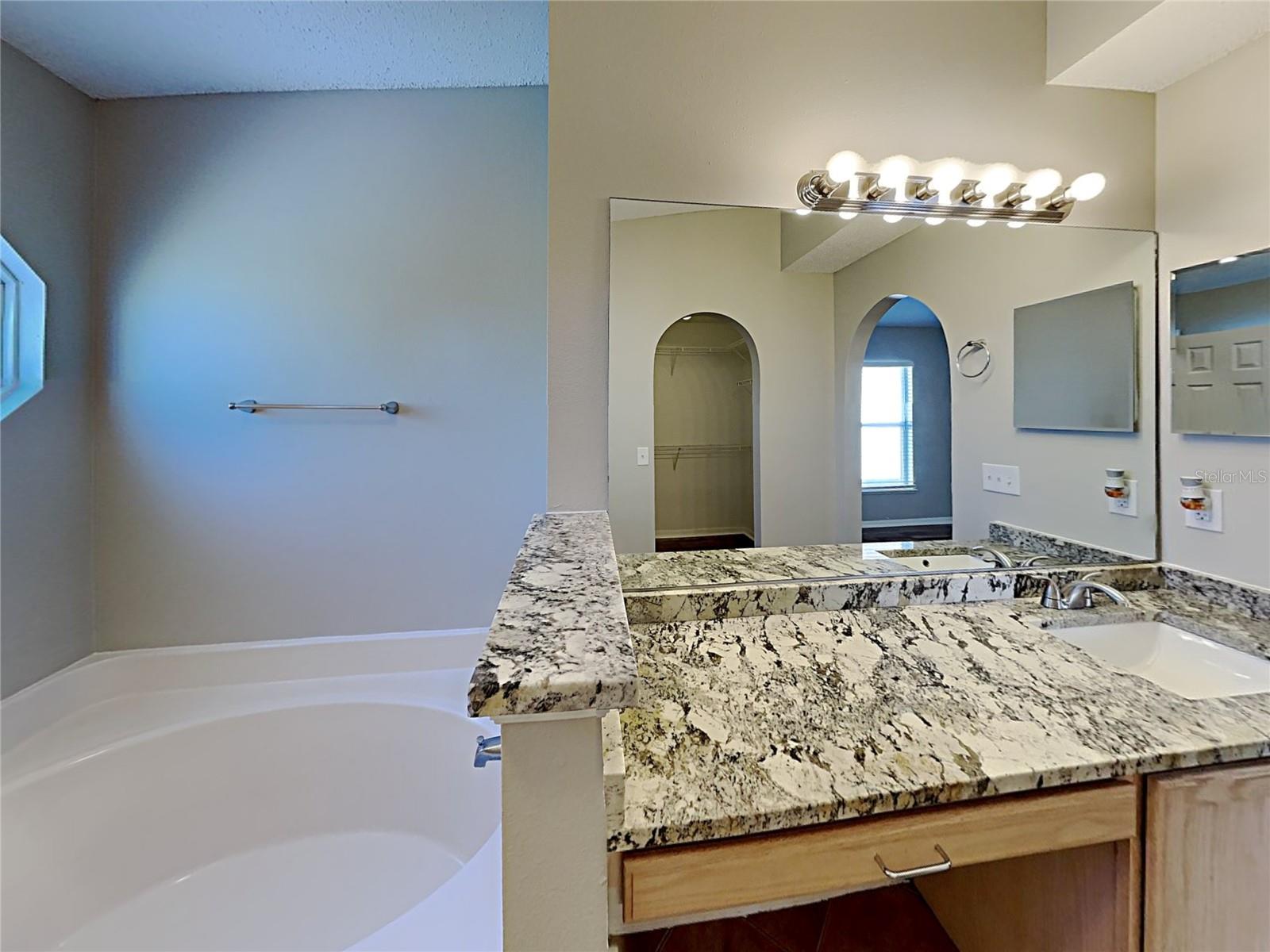 Image 16 of 19 For 13034 Waterbourne Drive