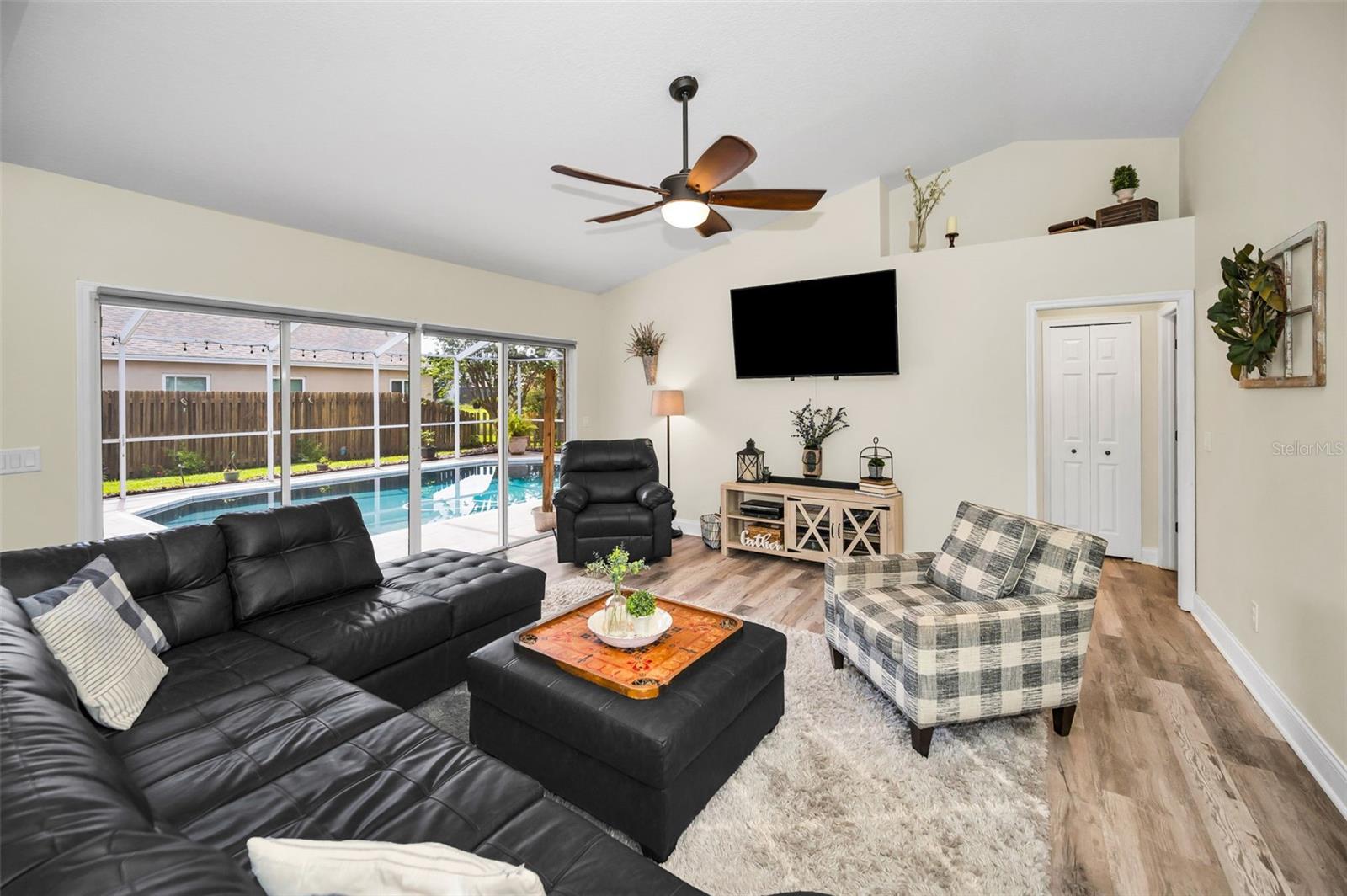 Image 11 of 50 For 4736 Stonebriar Drive