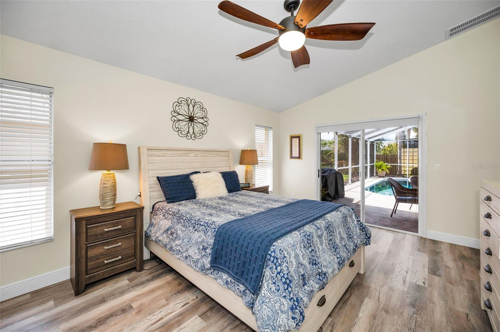 Image 13 of 50 For 4736 Stonebriar Drive