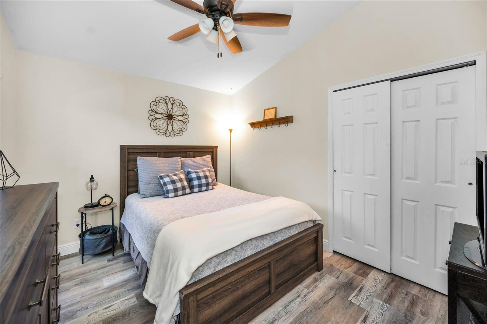 Image 19 of 50 For 4736 Stonebriar Drive