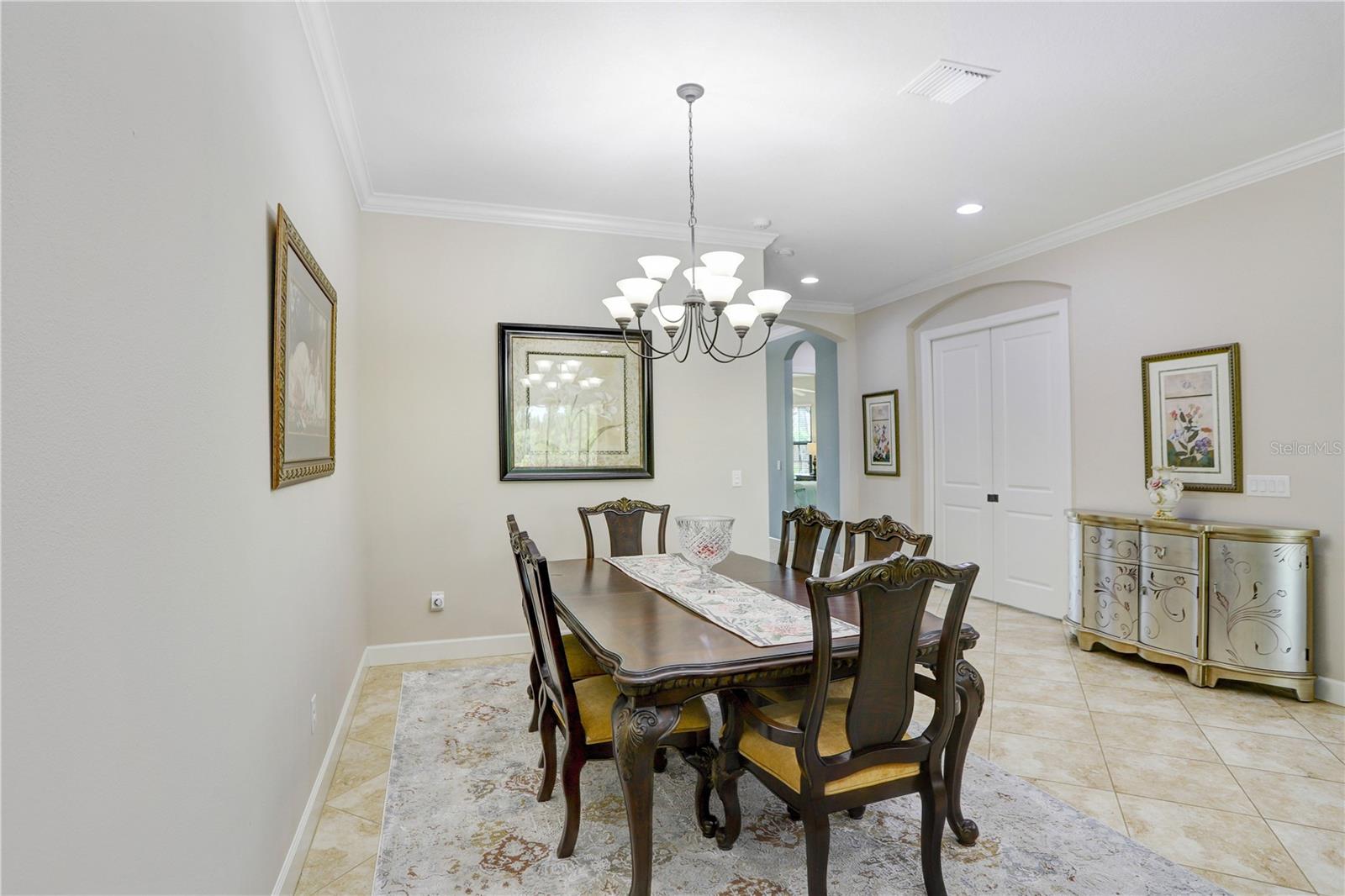 Image 10 of 39 For 8605 Grand Alberato Road