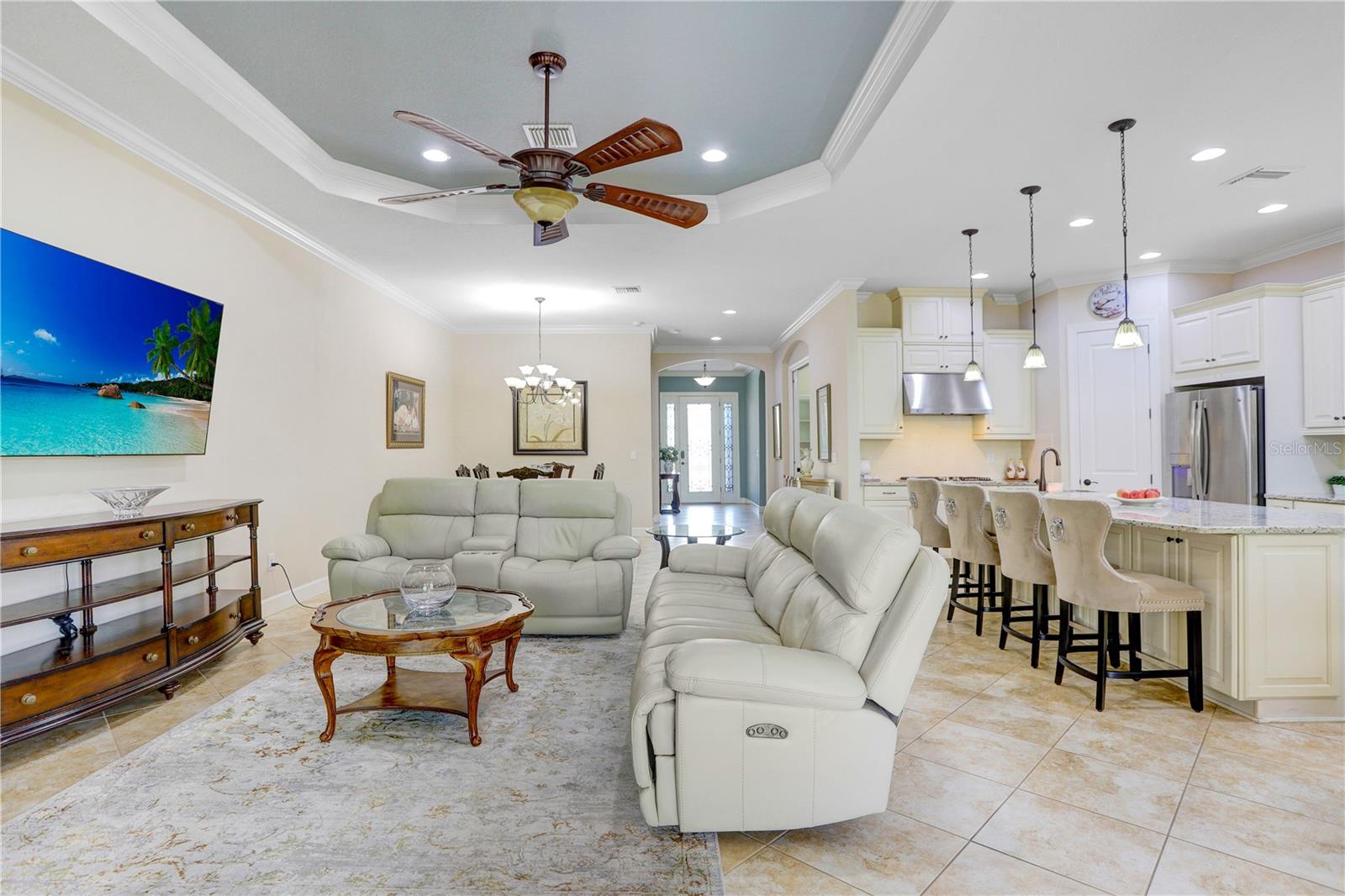 Image 14 of 39 For 8605 Grand Alberato Road