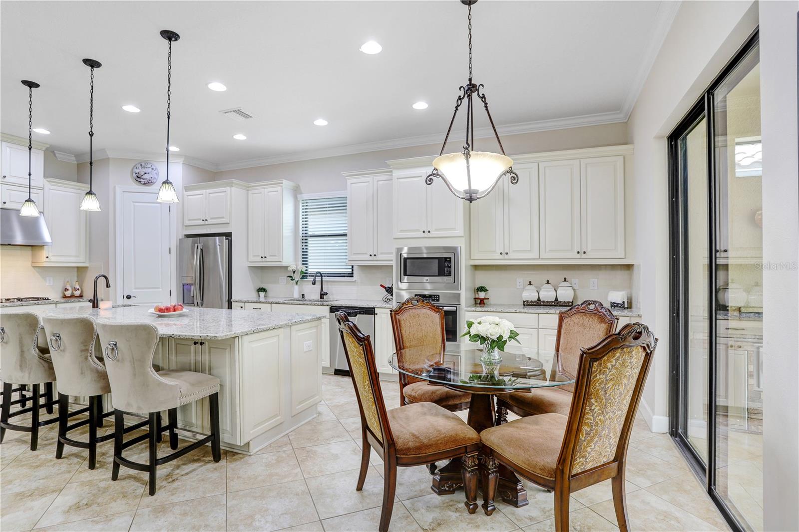 Image 16 of 39 For 8605 Grand Alberato Road