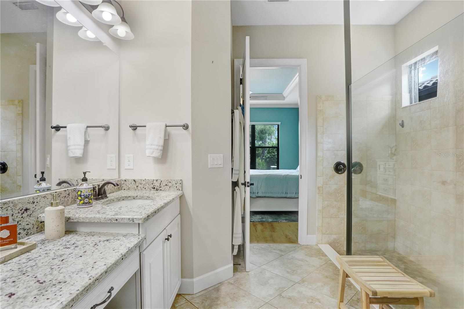 Image 25 of 39 For 8605 Grand Alberato Road