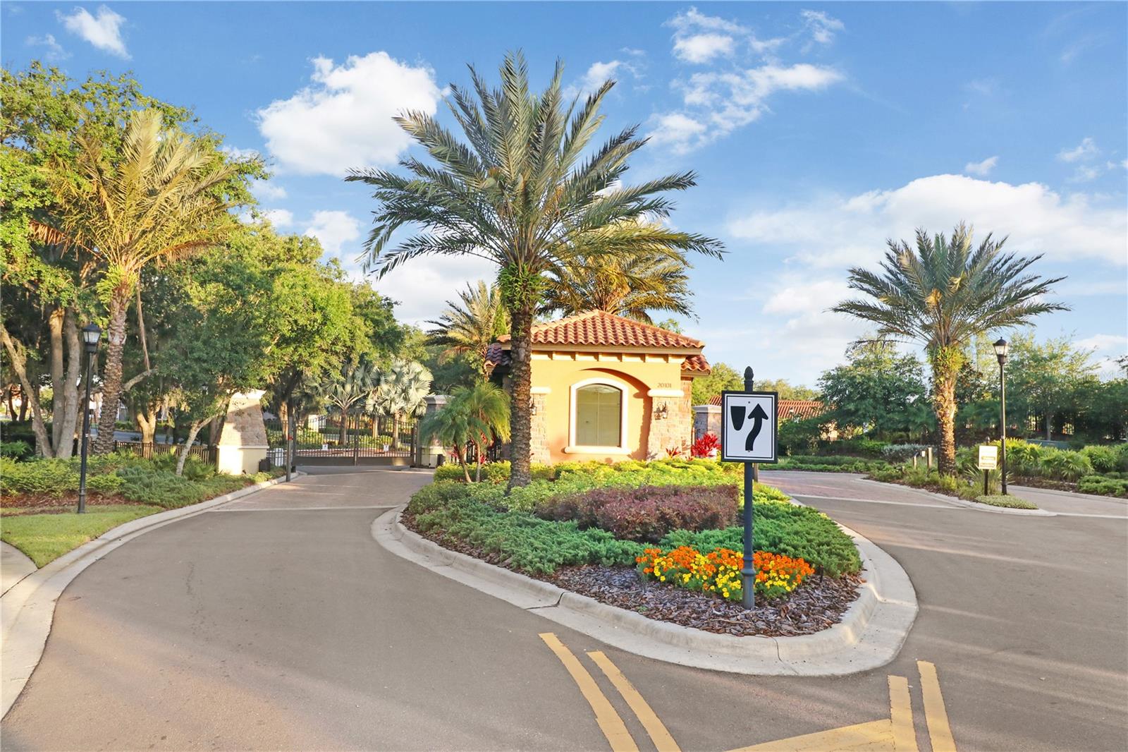 Image 37 of 39 For 8605 Grand Alberato Road