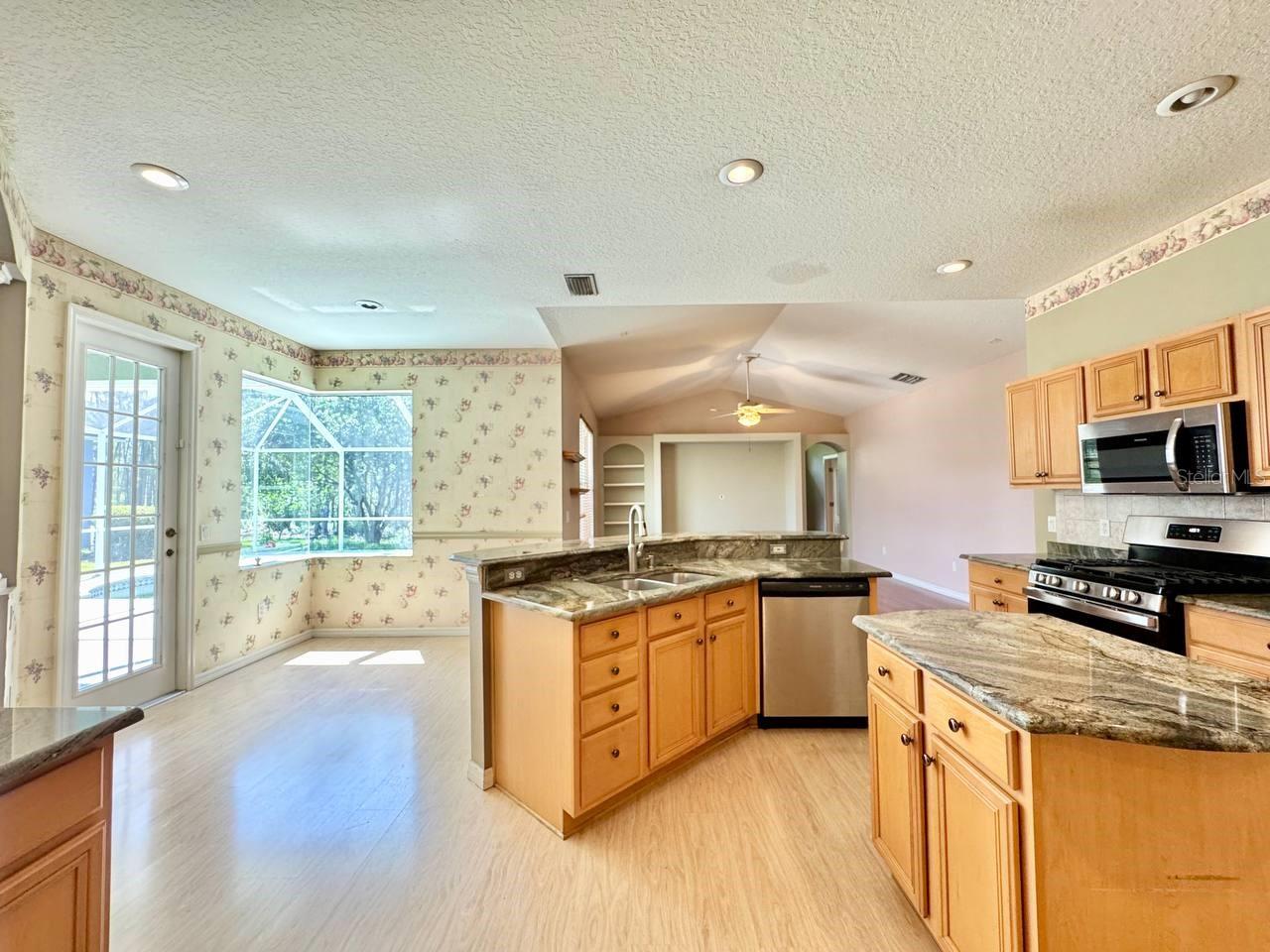Image 21 of 49 For 14639 Coral Berry Drive