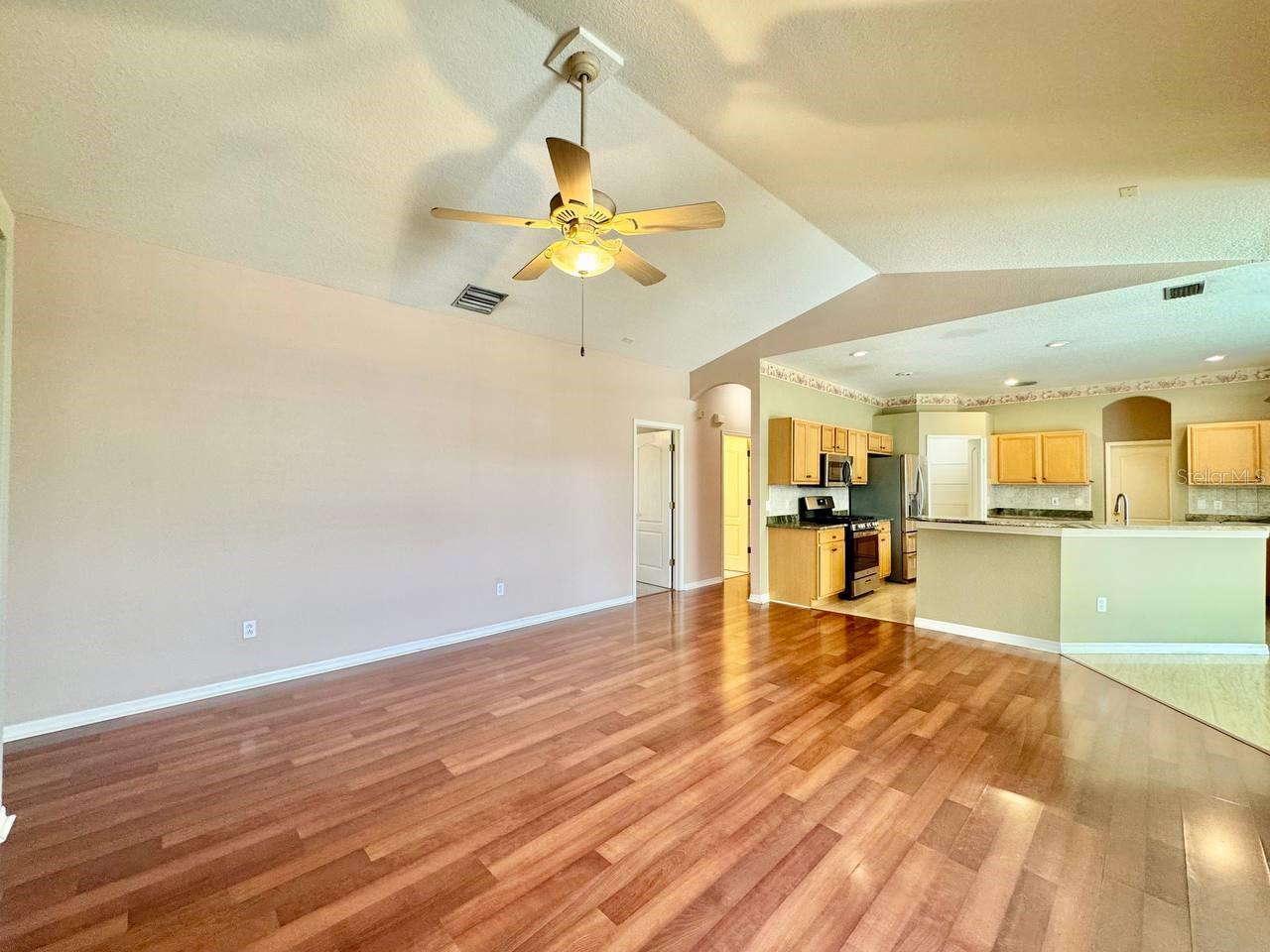 Image 23 of 49 For 14639 Coral Berry Drive