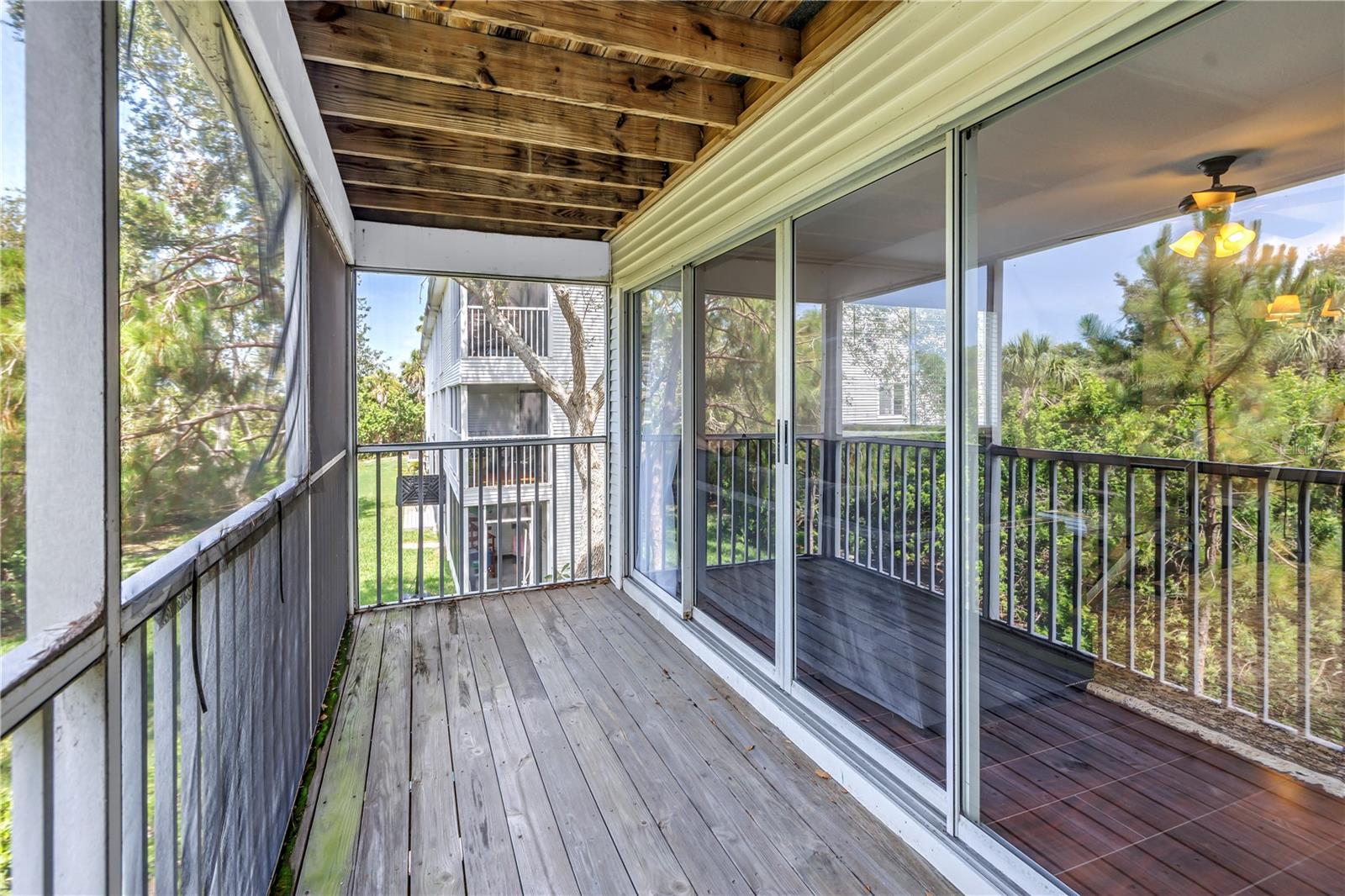 Listing photo id 15 for 9814 Indian Key Trail